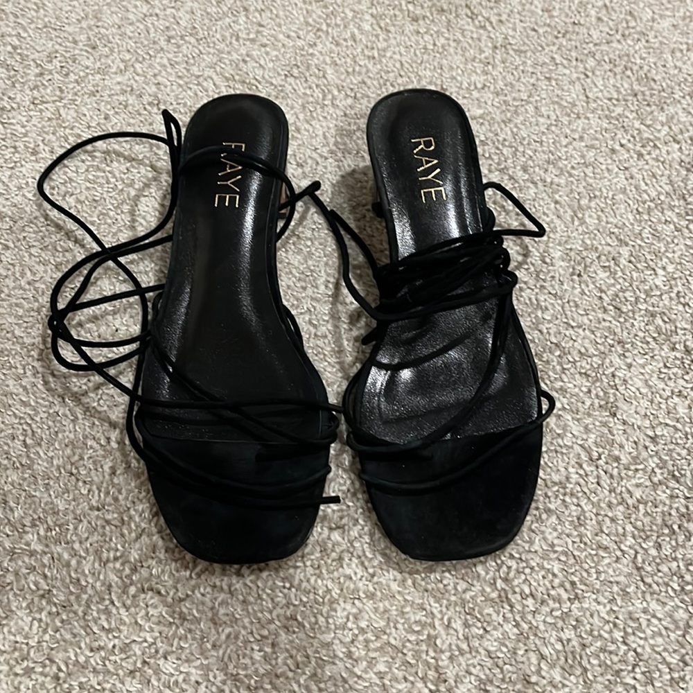 Raye Talia Heel